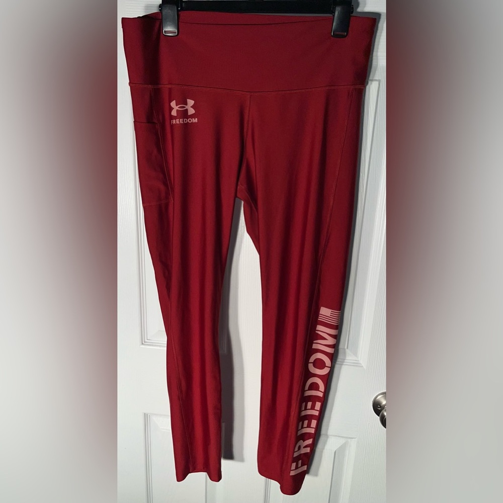 UNDER ARMOUR WOMEN’S FREEDOM HI-RISE LEGGINGS STADIUM RED SIZE XL